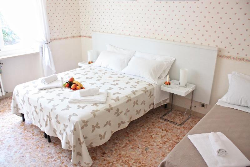Apartment At Colosseo With Terrace Overlooking The Garden By Lyon Řím Exteriér fotografie